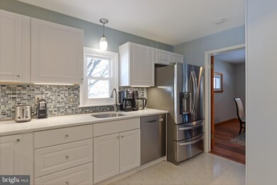 6740 Marvin Ave, Sykesville, MD 21784 - photo 2