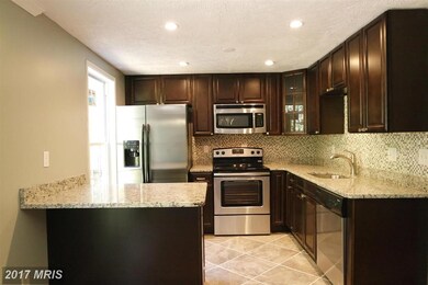 392 Shady Glen Dr, Capitol Heights, MD 20743 - photo 5