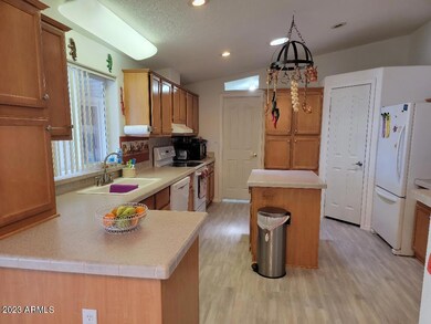 3611 Kitchen main