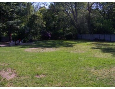 7 Regina Rd, Randolph, MA 02368 - photo 4