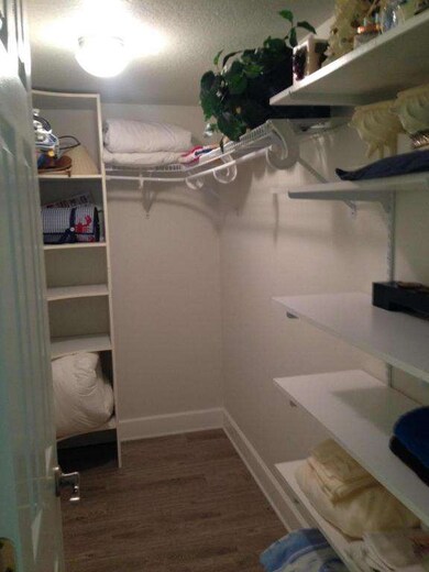 MASTER CLOSING/SHELVING