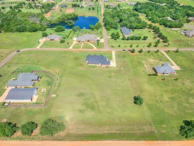 Large 3 acre lot with great neighbors and great vi