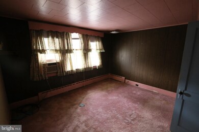 344 Port Clinton Ave, Hamburg, PA 19526 - photo 6