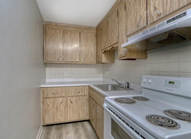 16 Waldemar Ave unit 405, Boston, MA 02128 - photo 5