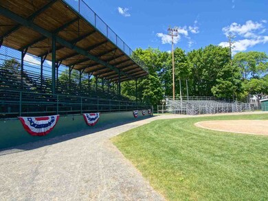 196 Sherburne Ave, Portsmouth, NH 03801 - photo 6