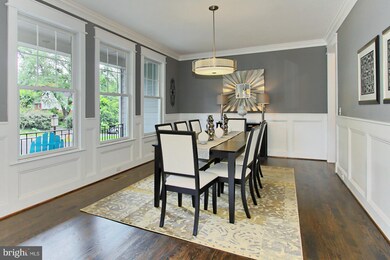 6904 Hutchison St, Falls Church, VA 22043 - photo 5