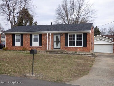 9411 Doewood Ln, Louisville, KY 40291 - photo 2