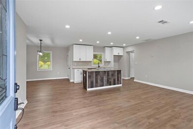 2478 Graywall St, Atlanta, GA 30344 - photo 5