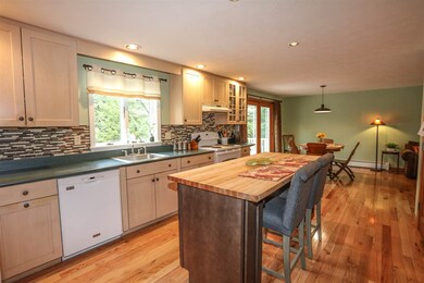 10 Muscatanipus Rd, Brookline, NH 03033 - photo 2