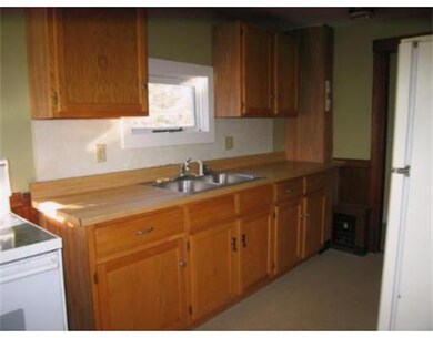 72 High St unit 78, Whitinsville, MA 01588 - photo 3