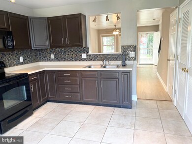 214 55th St NE, Washington, DC 20019 - photo 7