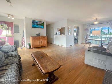 481 West End Ave. Living Room 2