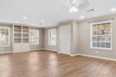 923 N 12th Ave, Durant, OK 74701 - photo 7