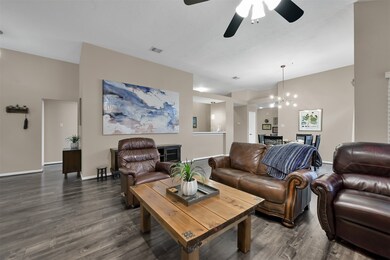 8623 Sparkling Springs Dr, Houston, TX 77095 - photo 5