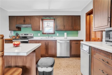 2101 Walnut Dr, Latrobe, PA 15650 - photo 7