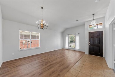 941 Circle View Ln, Denton, TX 76210 - photo 5