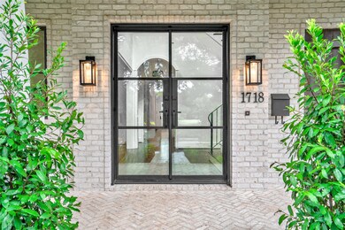 1718 Cherryhurst St, Houston, TX 77006 - photo 2