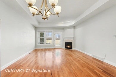 114 Tuscany Cir, Saginaw, MI 48603 - photo 4