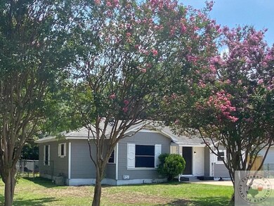 656 Macarthur Ave, Wake Village, TX 75501 - photo 2