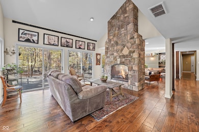 11416 Forest Knoll Cir, Fishers, IN 46037 - photo 3