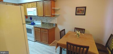 Miramont Villas Condos unit 506, Rockville, MD 20852 - photo 5