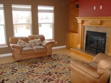 2821 Covey Ct, Cedar Falls, IA 50613 - photo 2