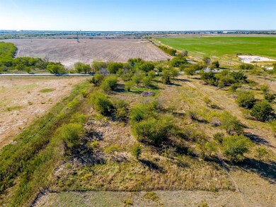 2546 County Road 904, Joshua, TX 76058 - photo 2