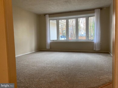 723 Barkley Dr, Fredericksburg, VA 22407 - photo 3