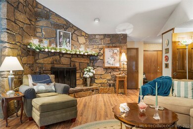 1108 S 32nd St, Broken Arrow, OK 74014 - photo 4