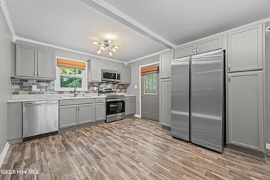 25-web-or-mls-_RAD5695