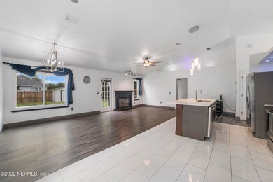 4173 Davie Ct, Jacksonville, FL 32210 - photo 7