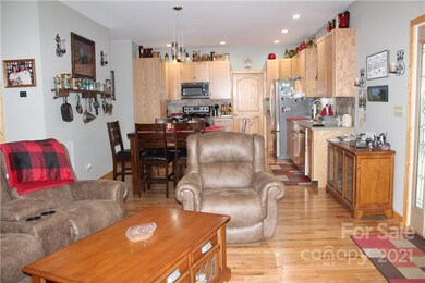 467 Bradford Rd, Burnsville, NC 28714 - photo 5