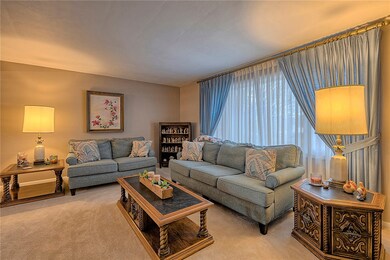 216 Roxbury Dr, Greensburg, PA 15601 - photo 5