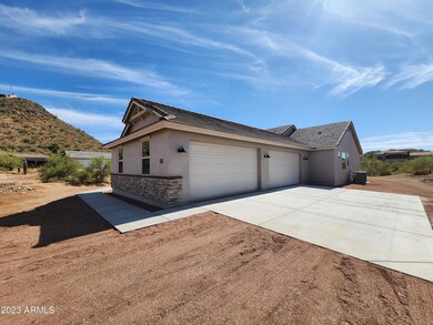 4 CAR GARAGE