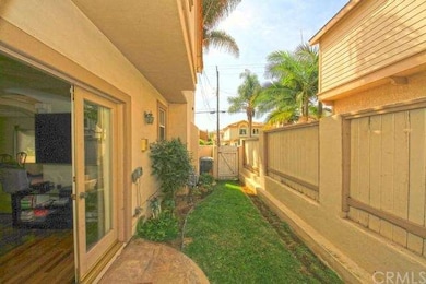 1805 Harriman Ln unit A, Redondo Beach, CA 90278 - photo 2