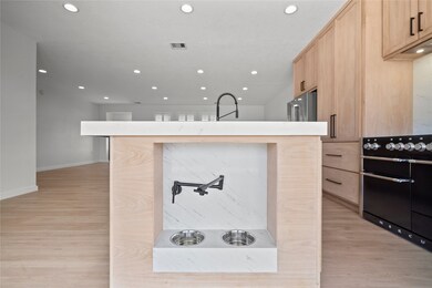 812 Lilley Rd, Alvin, TX 77511 - photo 7