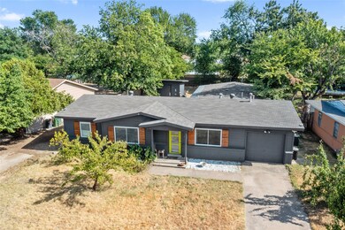 732 Greenway Dr, Hurst, TX 76053 - photo 2