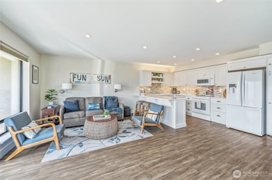 100 Lake Chelan Shores Dr unit 17-2, Chelan, WA 98816 - photo 3