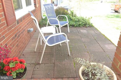 8809 Churchfield Ln, Laurel, MD 20708 - photo 6