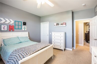 1026 N Maple St, Effingham, IL 62401 - photo 3