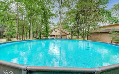 Beautiful pool to enjoy the hot summer days
