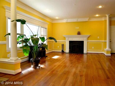 9113 Santayana Dr, Fairfax, VA 22031 - photo 7