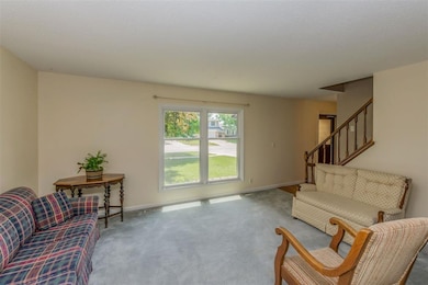 3906 1st Ave NW, Cedar Rapids, IA 52405 - photo 4