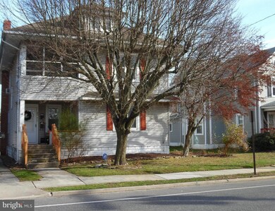 407 Unit # B N Broadway unit B UPSTAIRS, Pitman, NJ 08071 - photo 4