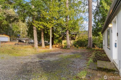 110 E Huckleberry Dr, Grapeview, WA 98546 - photo 4