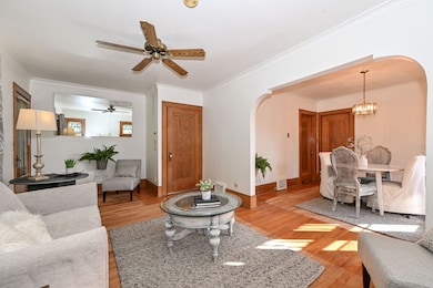 Arched Opening to Dining Room