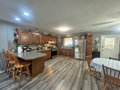 248 Parrish Ave, Paris, KY 40361 - photo 6