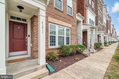 43611 Helmsdale Terrace, Chantilly, VA 20152 - photo 4