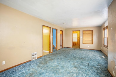 202 N Centerville Rd, Sturgis, MI 49091 - photo 5