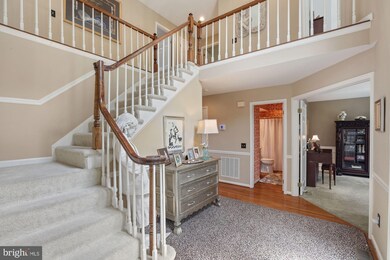 11021 Cross Laurel Dr, Germantown, MD 20876 - photo 4